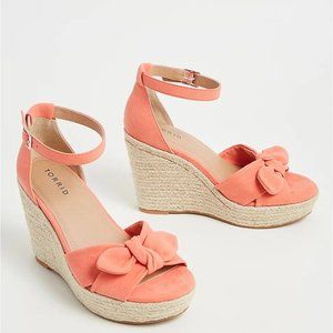 Torrid Coral Faux Suede Bow Espadrille Wedge 8 WW
